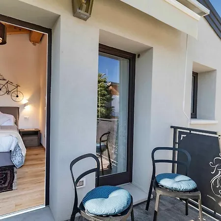 Holiday home Stylish House Near