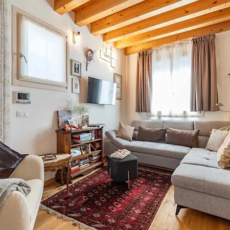 Stylish House Near Holiday home